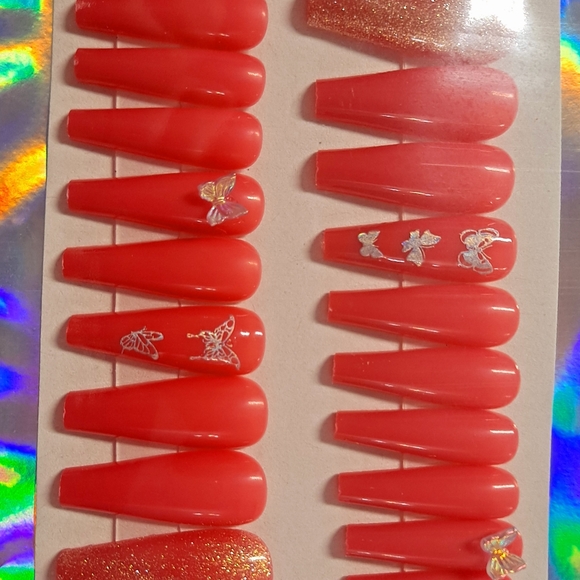 Press on nail orange butterfly design - Picture 2 of 2